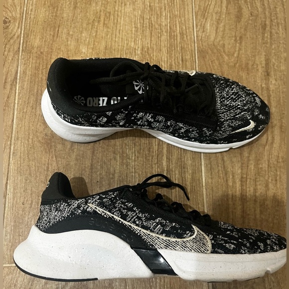 NIKE SuperRep GO 3 Flyknit Next Nature Shoe - Picture 7 of 8